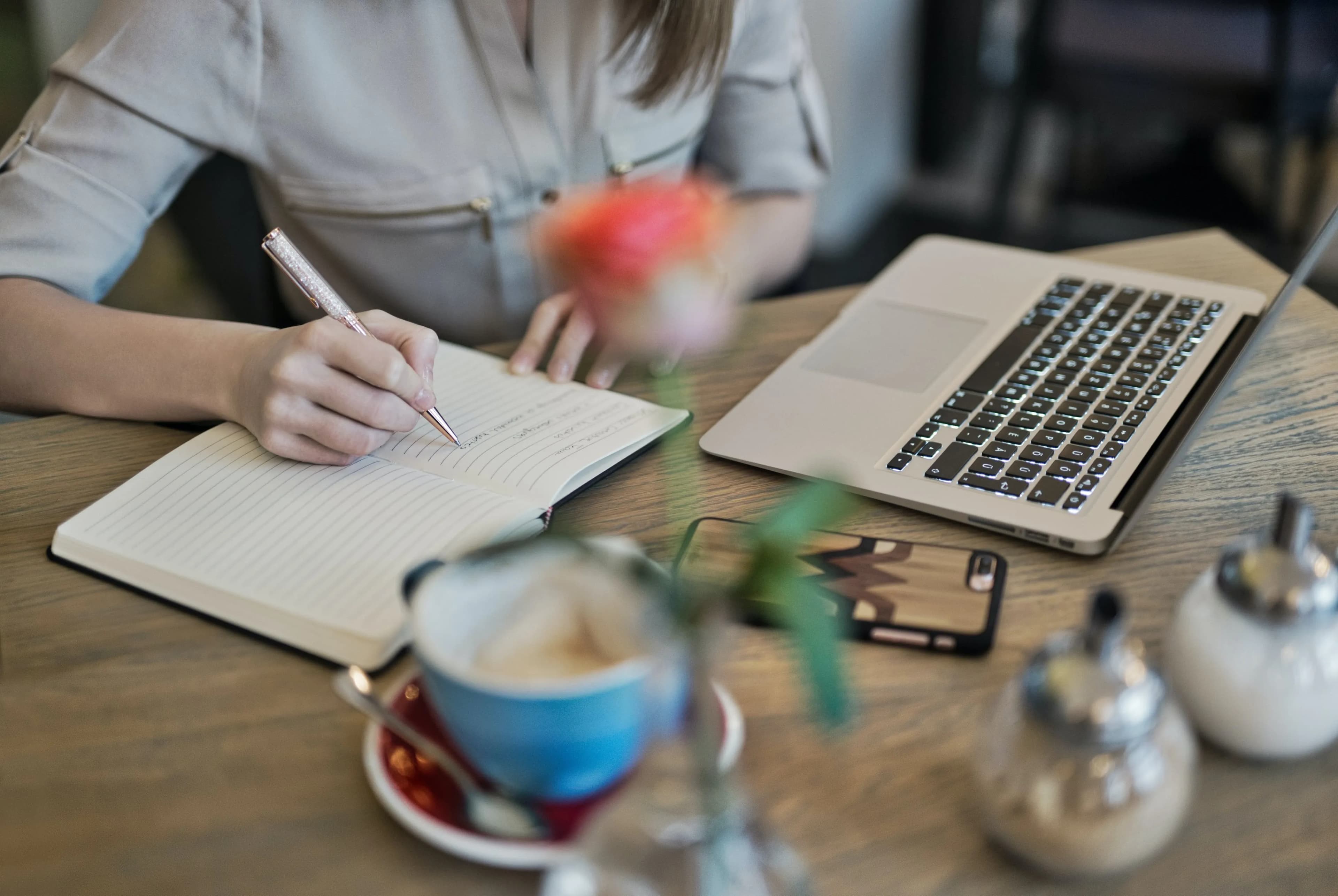 Illustration of writing content